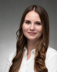 Shelby Devries's Instagram, Twitter & Facebook