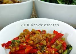 This versatile indonesian sambal balado is good as a condiment to many other indonesian sambal balado or sambalado is native to the padang (minang) cuisine in west sumatra, which means with chili. Resepi Sambal Merah Nasi Padang Famousresipi Farbuck Com