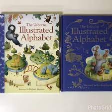 Illustrated alphabet, used to aid memory, in which each letter is paired with an object (in some case more than one) which echoes its shape. Usborne Illustrated Alphabet Shopee Indonesia