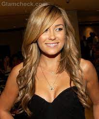 The tousled layers can make the whole look more charming and seductive. Simple Cute Romantic Lauren Conrad Hair Long Hair Styles Balayage Hair Blonde