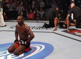 UFC Español | 🥋 La primera defensa del título a ras de lona! Jon Jones  sometió a 'Rampage' Jackson en el 2011! 🏆 #UFC309 | Instagram