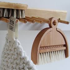 Table Brush In 2020 Dustpans And Brushes Spring Cleaning Tools Spring Cleaning