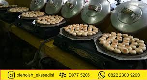 Pertama, kukus atau rebus kacang hijaunya sampai empuk, lalu angkat dan tiriskan. Bakpia Kukus Tugu Jogja Grosir Bakpia Pathok Jogja