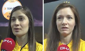 Günümüzde vakıfbank sk ve türkiye kadın millî voleybol takımında forma giymektedir. Vakifbankli Lonneke Sloetjes Ve Tugba Senoglu Dha Ya Konustu Spor Haberleri