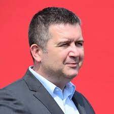 Předseda koaliční čssd jan hamáček neočekává, že by některý poslanec sociální demokracie novinářům to oznámil vicepremiér a ministr vnitra jan hamáček (čssd). Jan Hamacek Jhamacek Twitter