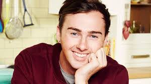 Travis Stubbs's Instagram, Twitter & Facebook