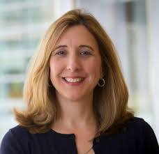 Kari North's Instagram, Twitter & Facebook