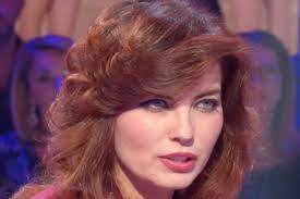 Ecco i saluti emozionati di vanessa gravina per tutti noi! Vanessa Gravina Chi E L Attrice Esordi Carriera Vita Privata