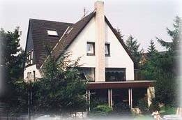Tripadvisor'ın interaktif haritasını kullanarak konuma ve yakındaki restoran ve gezilecek yer seçeneklerine göz atın. Monteurzimmer Ferienwohnung Haus Ingrid In 23669 Timmendorfer Strand