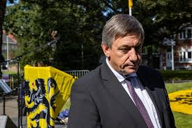 Al voor de heisa in het vlaams parlement hebben we iemand aangesteld om voor. Negociations Federales Jan Jambon Veut Un Ministre Neerlandophone Et Francophone Pour Une Serie De Portefeuilles Le Soir
