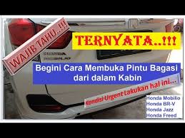 7 cara mudah bikin pintu geser mobil gak macet gridoto com sumber : Cara Membuka Pintu Bagasi Ketika Tidak Dapat Dibuka Secara Normal Youtube