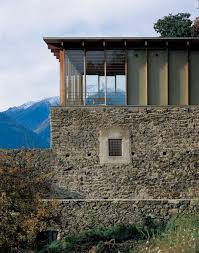 Restoration Of A Medieval Barn Werner Tscholl Architekt Michael Meezar Architekt Barn Medieval Mee Architecture Facade Architecture Wood Architecture