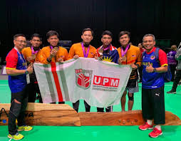 Pada awalnya sukan sepak takraw hanya dikenali sebagai sukan sepak raga, di mana. Upm Cipta Sejarah Raih Dua Emas Sepak Takraw Sukan Arafura Darwin Universiti Putra Malaysia