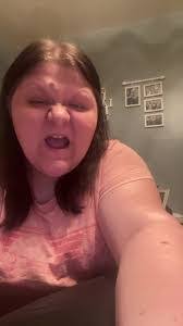 Julia Vick's Instagram, Twitter & Facebook