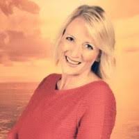 Alana Theis's Instagram, Twitter & Facebook