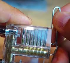 By however, sean has demonstrated how to create a lock picking set with ordinary paperclips in the video embedded at the end of this post. How To Pick A Lock With A Paperclip