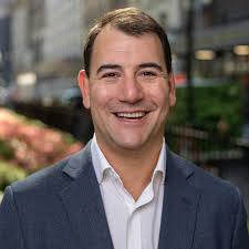 Scott Nussbaum's Instagram, Twitter & Facebook