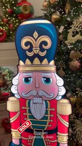 Marinella 122 In galleria le opere luminose di Sigo Art Marinella Art  Gallery #marinellahome #fillyourhomewithlove #fillyourhomewithjoy #sigoart  #opereluminose #contemporaryart #arttrends #popart #popculture #artgallery  #architecture #interiordesign ...