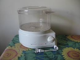 Black And Decker Handy Steamer Vintage 90 S Food Steamer By Black And Decker White Handy Steamer Model Hs80 Food Vegetable Steamer Base In 2020 Vegetable Steamer Steamer Recipes Black Decker