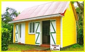 Image Voila Une Belle Case Creole De Saint Phillipe Ici La Reunion Nena Toute Nasyon Languaz La Skyrock Com Case Creole Maison Creole La Reunion