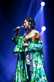 She released her debut album in malaysia in 2009, and attended various. Women S Walking Cd Reappears In The Rivers And Lakes Gin Lee And Li Xingni Arrive In Foshan With A New Album Luju Bar