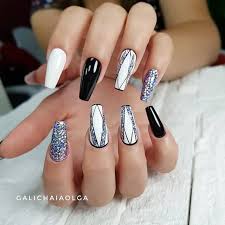But you may be thinking about how people may react to these nail options! 50 Stunning Black And White Nail Designs That Are Easy To Create In 2020