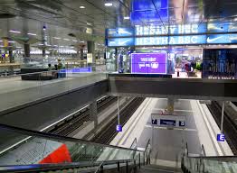 Mit einem eigenen trikot, fanschal oder deko für die wohnung kann man seiner vereinsverbundenheit wundervoll ausdruck. Deutsche Bahn Bleibt Exklusivpartner Bei Hertha Bsc Und Feiert Das Vereinsjubilaum Mit Einer Hertha S Bahn Info24bahnnews