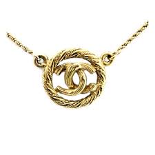 Il est facile de ne pas gagner autant d'argent que l'on devrait en obtenir ! Comment Bien Vendre Des Bijoux En Argent