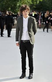 Since 1957, gq has inspired men to look sharper and live smarter with its unparalleled coverage of style, culture, and beyond. From Teenage Trainers To Gucci Mary Janes Track Harry Styles S Remarkable Footwear Evolution British Vogue