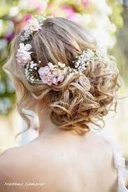 La Fleur Des Mariees La Gypsophile Paperblog Flower Crown Hairstyle Bohemian Wedding Hair Wedding Hairstyles For Medium Hair