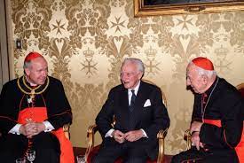 Er studierte theologie in paris und regensburg unter anderem bei. Kardinal Schonborn In Den Orden Aufgenommen Order Of Malta