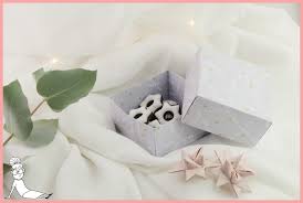 Leichtes origami paulines papier anleitungen origami boxen origami origami schachteln schachtel falten anleitung geschenkbox basteln wie sie schweine aus geldscheinen falten erfahren sie in unserem blog! Origami Schachtel Mit Deckel Falten Einfach Schon Frau Friemel