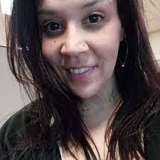 Amanda Crippen's Instagram, Twitter & Facebook