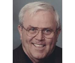 Dora Randall's Instagram, Twitter & Facebook