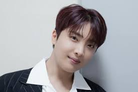 황윤성, 극적 생존… 팬들 '십년감수' | 논현일보 - 디시인사이드