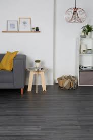 Imitant à la perfection le bois ou le carrelage, il apporte du cachet aux pièces de la maison. Sol Stratifie A Clipser Bairnsdale Fonce 8 Mm L 129 X L 19 4 Cm Castorama