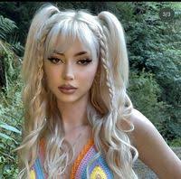 Chloe Sherman-Watson (chloecasw)