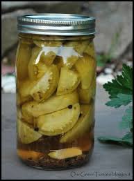 Pickled Green Tomatoes One Green Tomato Pickled Green Tomatoes Pickling Recipes Green Tomato Recipes