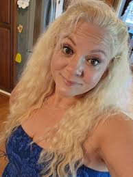 When your husband tells you, you're going out to dinner with his boss? You  get for real ready🤣thank you Nicolas Atkinson I'm wearing my birthday  present. Makeup from Seibella rocking their girls