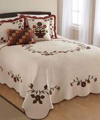 Nostalgia Home Cream Red Embellished Sheyenne Quilt Zulily Nevresim Takimlari Ortu Desenleri Yorgan Dikme