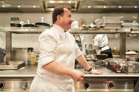 Hoy nos adentramos en la cocina de martín berasategui, pero no en la de uno de los restaurantes que conduce, sino en la cocina de casa, pues el plato que ilustra estas líneas es del estilo de cocina. Etxeko La Nueva Sede De Martin Berasategui En Bless Hotel Madrid