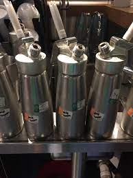Le mot français « café » est donc apparu après 1600 par emprunt à la langue italienne du grand commerce maritime. Ecosure Told Us We Need To Specifically Label Our Whipped Cream Canisters Whipped Cream Because We Never Want To Be Confused About What S Inside Of Containers The Problem Is Once I Wash