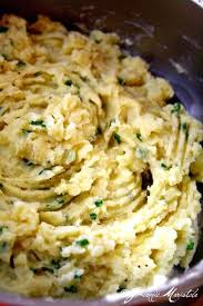Not Potatoes Olive Oil Garlic Chives Romano Cheese Mashed Cauliflower If You Ve Never Had Mashed Cauliflower Try It You L Recipes Food Cooking Recipes