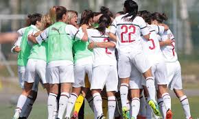 Questo pomeriggio, la squadra femminile ha battuto l'inter con un. 5 3 All Inter Al Milan Femminile Il Derby Di Coppa Italia Inter Calciomercato Com