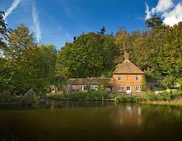 In the 13th century it came into the hands of king edward i , for whom it became a favourite residence; Leeds Castle Holiday Cottages Prices Cottage Reviews Maidstone Kent Tripadvisor