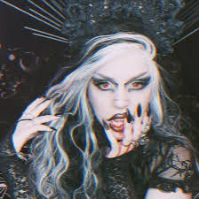 Hitch wasn't asleep, she was waiting for Marlowe 😭 【Illustration by  Satoshi Kadowaki/Mutsumi  Tateishi】https://twitter.com/WIT_STUDIO/status/1131137629754396672