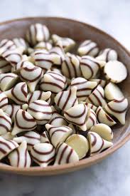 I love cookies with lots of different textures and flavors. Pretzel M M Hugs Christmas Style Cooking Classy