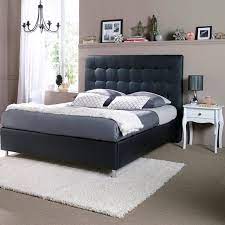 Il harmonise impeccablement aux idées de la chambre romantique en raison de ses meubles blancs ouvragés, ses moulures murales sophistiquées et ses accessoires aristocratiques, entre autres choses. Deco Chambre Romantique Nos Coups De Coeur Inspirants Blog But