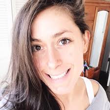 Okay- so i fell in love with Fourth Wing, given that i am not a fantasy  reader. I started ACOTAR and im