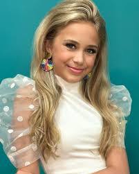 Kristy Eubanks's Instagram, Twitter & Facebook